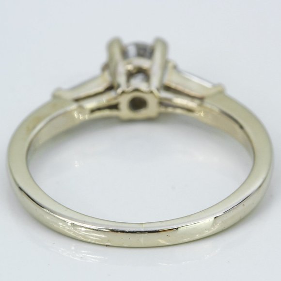 14k White Gold Round and Baguette Diamond Anniversary / Wedding Engagement Ring - Picture 4 of 4